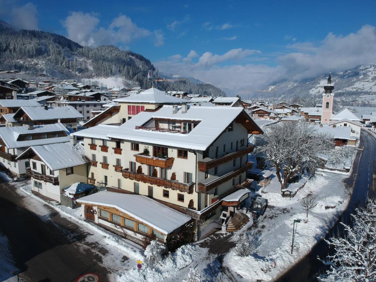 Gasthof Zum Lowen Aschau Im Zillertal Exterior photo